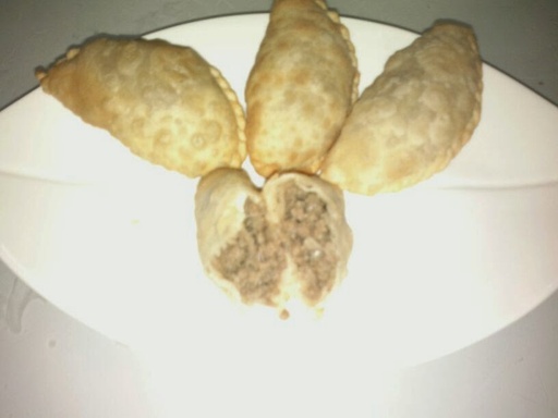 سمبوسك دجاج(الحبة)